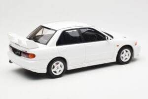 Mitsubishi Lancer Evo III Scotia Fehér Otto 1:18 OT1065 Gyanta – 2. kép a 6-ből