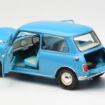Morris Mini Minor Kék Kyosho 1:18 08964BL - image 5 of 8