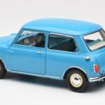 Morris Mini Minor Kék Kyosho 1:18 08964BL - image 7 of 8