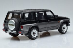 Nissan Patrol GR Y60 Szürke Otto 1:18 OT993 Gyanta – 2. kép a 6-ből