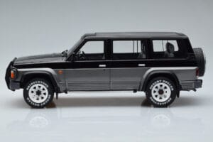 Nissan Patrol GR Y60 Szürke Otto 1:18 OT993 Gyanta – 3. kép a 6-ből