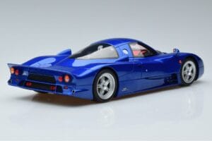 Nissan R390 GT1 Road Car GT Spirit 1:18 GT403 Gyanta – 2. kép a 6-ből