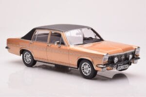 Opel Diplomat B Bézs Metál MCG 1:18 MCG18335 Fém – 4. kép a 6-ből