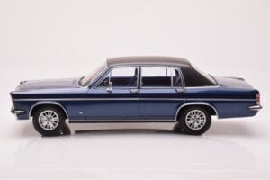 Opel Diplomat B Sötétkék Metál MCG 1:18 MCG18336 Fém – 3. kép a 6-ből
