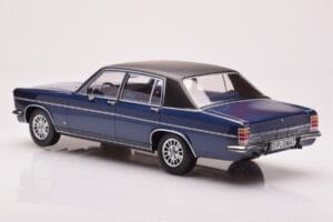Opel Diplomat B Sötétkék Metál MCG 1:18 MCG18336 Fém – 5. kép a 6-ből