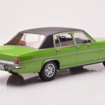 Opel Diplomat B Zöld Metál MCG 1:18 - image 2 of 6