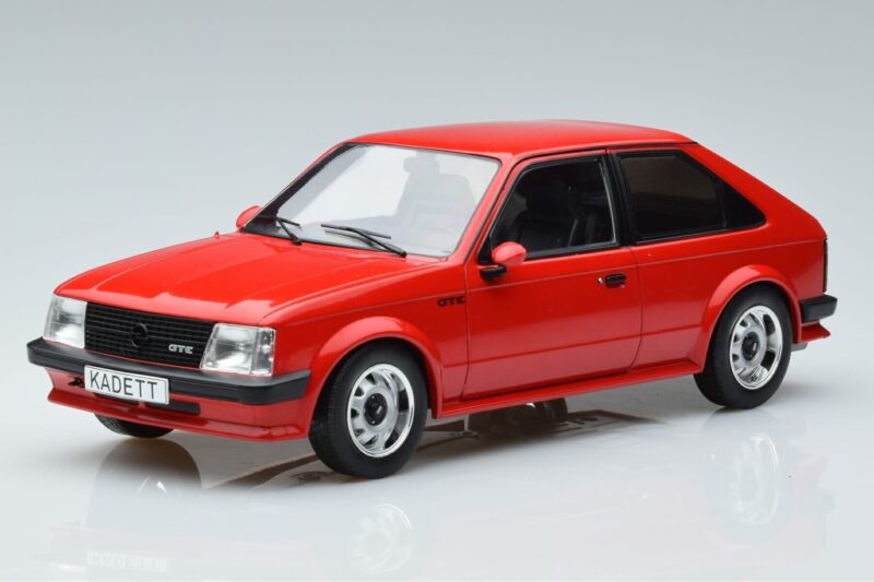 Opel Kadett D GTE Piros MCG 1:18 MCG18269 Fém