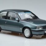 Opel Kadett E GSi Kék Metál Norev 1:18 183614 Fém - image 4 of 6