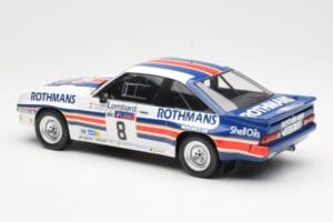 Opel Manta 400 Rothmans #8 J. McRae / I. Grindrod Lombard RAC Rally 1983 IXO 1:18 18RMC038A Fém – 5. kép a 6-ből