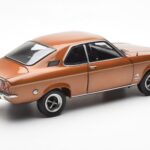 Opel Manta A Bronz Metallic Norev 1:18 - image 3 of 8