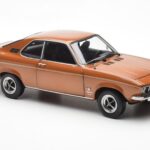 Opel Manta A Bronz Metallic Norev 1:18 - image 6 of 8