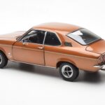 Opel Manta A Bronz Metallic Norev 1:18 - image 7 of 8