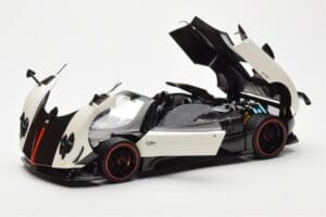 Pagani Zonda Cinque Roadster Fehér Benny Almost Real 1:18 850611001 Fém – 2. kép a 8-ből