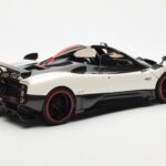 Pagani Zonda Cinque Roadster Fehér Benny Almost Real 1:18 - image 3 of 8