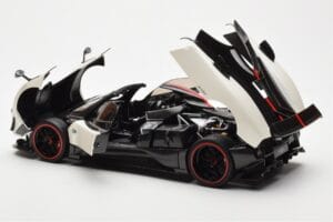 Pagani Zonda Cinque Roadster Fehér Benny Almost Real 1:18 850611001 Fém – 5. kép a 8-ből