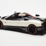 Pagani Zonda Cinque Roadster Fehér Benny Almost Real 1:18 - image 7 of 8