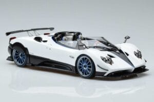 Pagani Zonda HP Barchetta Carbon Fiber Fehér LCD 1:18 LCD18009-WH Fém – 6. kép a 9-ből