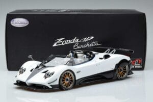 Pagani Zonda HP Barchetta Carbon Fiber Fehér LCD 1:18 LCD18009-WH Fém – 9. kép a 9-ből
