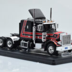 Peterbilt 359 Fekete Piros IXO 1:43 - image 3 of 4