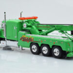 Peterbilt 359 Wrecker Road Service Zöld IXO 1:43 - image 5 of 5