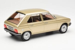 Peugeot 104 GR Bézs Metál Norev 1:18 184904 Fém – 2. kép a 6-ből