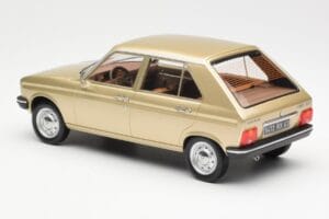 Peugeot 104 GR Bézs Metál Norev 1:18 184904 Fém – 5. kép a 6-ből