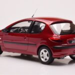 Peugeot 206 S16 Piros Otto 1:18 - image 5 of 6