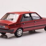 Peugeot 305 GTX Piros Plaisir Otto 1:18 - image 2 of 6