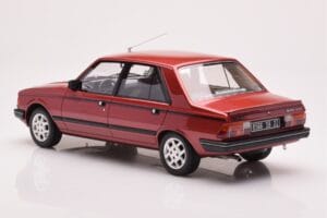 Peugeot 305 GTX Piros Plaisir Otto 1:18 OT1032 Gyanta – 5. kép a 6-ből