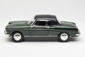 Peugeot 404 Kabrió Antique Green Limitált Kiadás Norev 1:18 184829 Fém – 4. kép a 8-ből