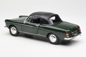 Peugeot 404 Kabrió Antique Green Limitált Kiadás Norev 1:18 184829 Fém – 7. kép a 8-ből