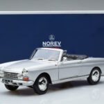 Peugeot 404 Kabrió Ezüst Norev 1:18 - image 8 of 8