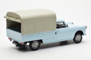 Peugeot 404 Pickup Bache Pasztellkék Otto 1:18 OT1036 Gyanta – 2. kép a 6-ből