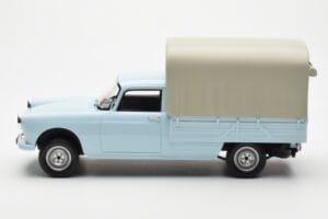 Peugeot 404 Pickup Bache Pasztellkék Otto 1:18 OT1036 Gyanta – 3. kép a 6-ből