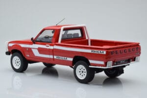 Peugeot 504 Dangel Pickup Piros Otto 1:18 OT436 Gyanta – 5. kép a 6-ből
