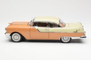 Pontiac Star Chief Hardtop Piros Fehér Sun Star 1:18 5043 Fém – 4. kép a 8-ből