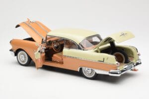 Pontiac Star Chief Hardtop Piros Fehér Sun Star 1:18 5043 Fém – 5. kép a 8-ből