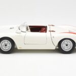 Porsche 550 Spyder 70 Éves Kiadás Fehér Schuco 1:18 450033300 - image 4 of 8