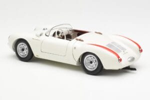 Porsche 550 Spyder 70 Éves Kiadás Fehér Schuco 1:18 450033300 Fém – 7. kép a 8-ből