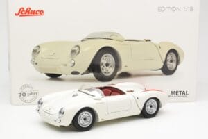 Porsche 550 Spyder 70 Éves Kiadás Fehér Schuco 1:18 450033300 Fém – 8. kép a 8-ből