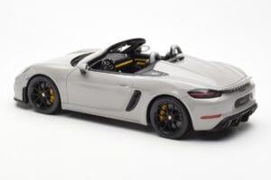 Porsche 718 Spyder Crayon Szürke GT Spirit 1:18 GT436 Gyanta – 5. kép a 6-ből
