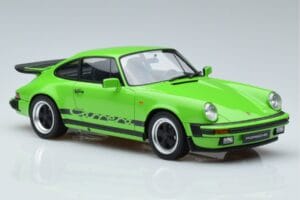 Porsche 911 3.2 Carrera Lime Zöld GT Spirit 1:18 GT740 Gyanta – 4. kép a 6-ből