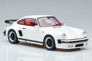 Porsche 911 930 Turbo S Grand Prix White GT Spirit 1:18 GT786 Gyanta – 4. kép a 6-ből