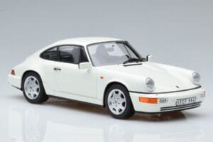 Porsche 911 964 Carrera 4 Fehér GT Spirit 1:18 GT713 Gyanta – 4. kép a 6-ből