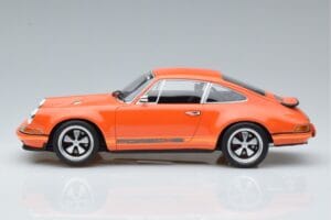 Porsche 911 964 Singer Narancssárga Különleges Kiadás GT Spirit 1:18 ZM049 Gyanta – 3. kép a 6-ből
