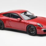 Porsche 911 991 Carrera GTS Carmine Piros Schuco 1:18 450039000 - image 6 of 8