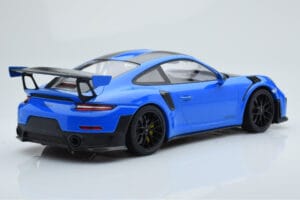Porsche 911 GT2 RS 991.2 Weissach Package Kék Fekete Magnézium Felnik Minichamps 1:18 153068316 Fém – 2. kép a 6-ből