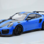 Porsche 911 GT2 RS 991.2 Weissach Package Kék Fekete Magnézium Felnik Minichamps 1:18