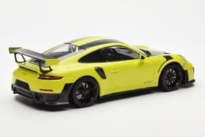 Porsche 911 991.2 GT2 RS Világoszöld Fekete Magnézium Felnikkel Minichamps 1:18 155068300 Fém – 2. kép a 6-ből