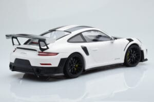 Porsche 911 GT2 RS 991.2 Weissach Package Fehér Fekete Magnézium Felnik Minichamps 1:18 153068309 Fém – 2. kép a 6-ből